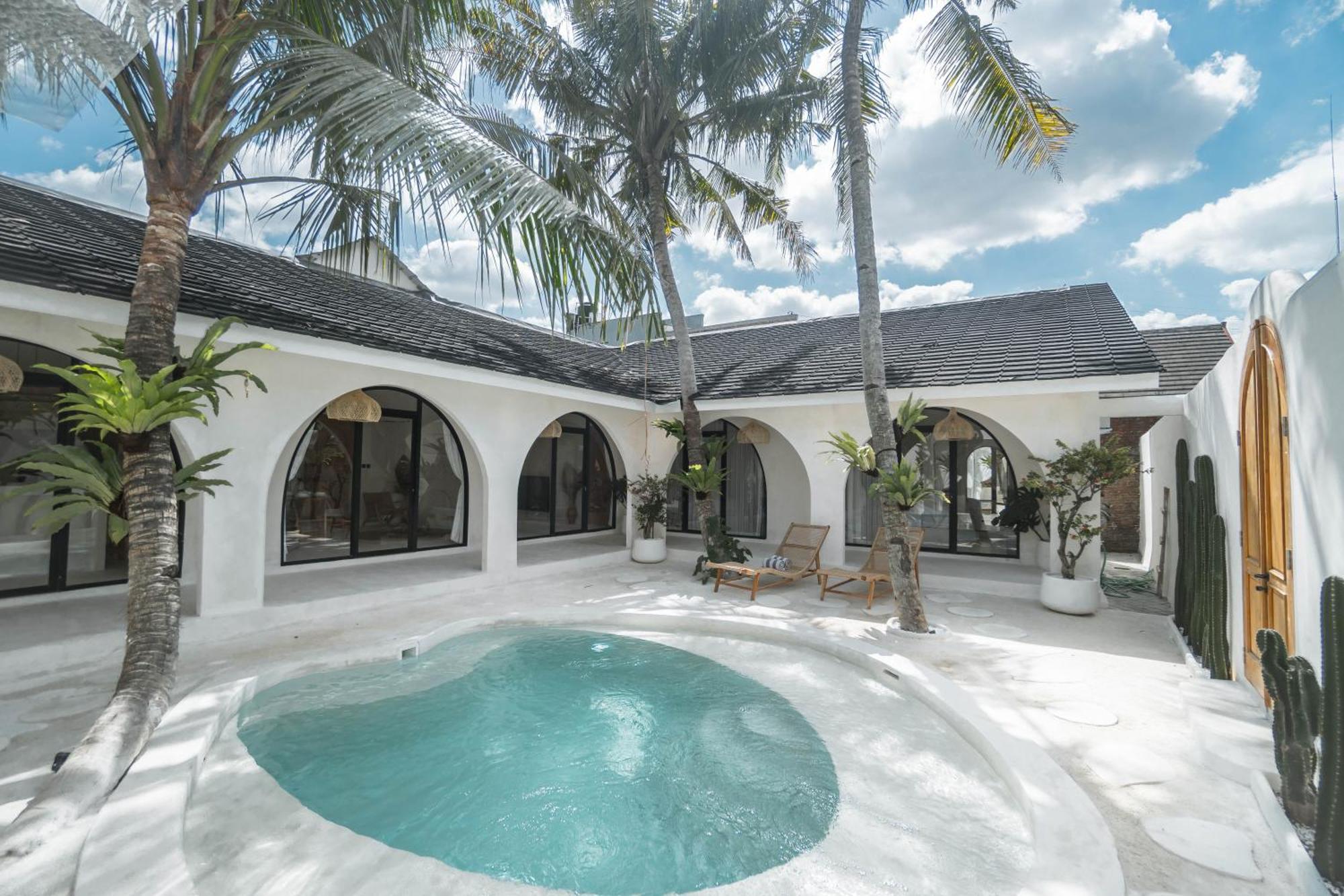 Bohemian Jogja Villas With Private Pool Kejayan Exterior photo