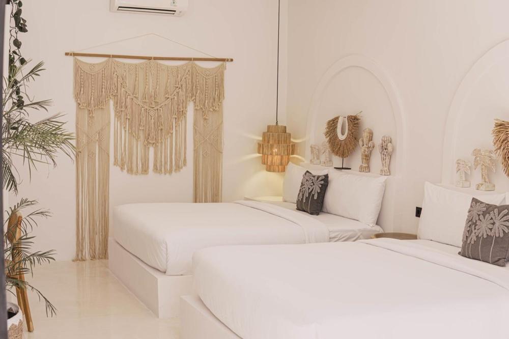 Bohemian Jogja Villas With Private Pool Kejayan Exterior photo
