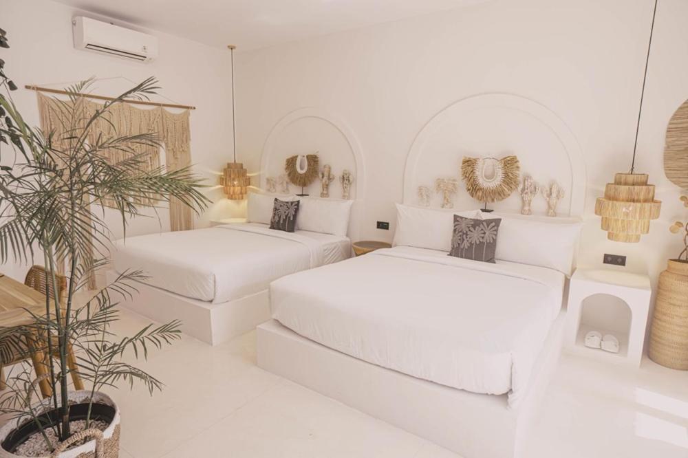 Bohemian Jogja Villas With Private Pool Kejayan Exterior photo